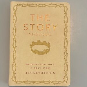 Zondervan Devotional Book with Gold Text